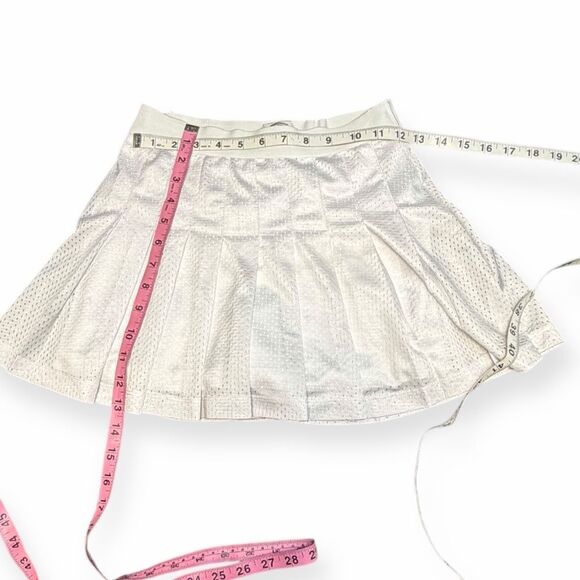 PINK VICTORIA’S SECRET Women’s White Pleated Active Skirt Skort Size Small - Picture 8 of 9